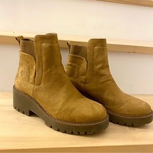 Ankle boots in excellent condition